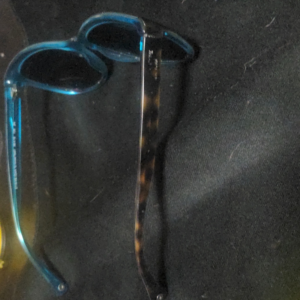 Coach sunglasses - Picture 4 of 4